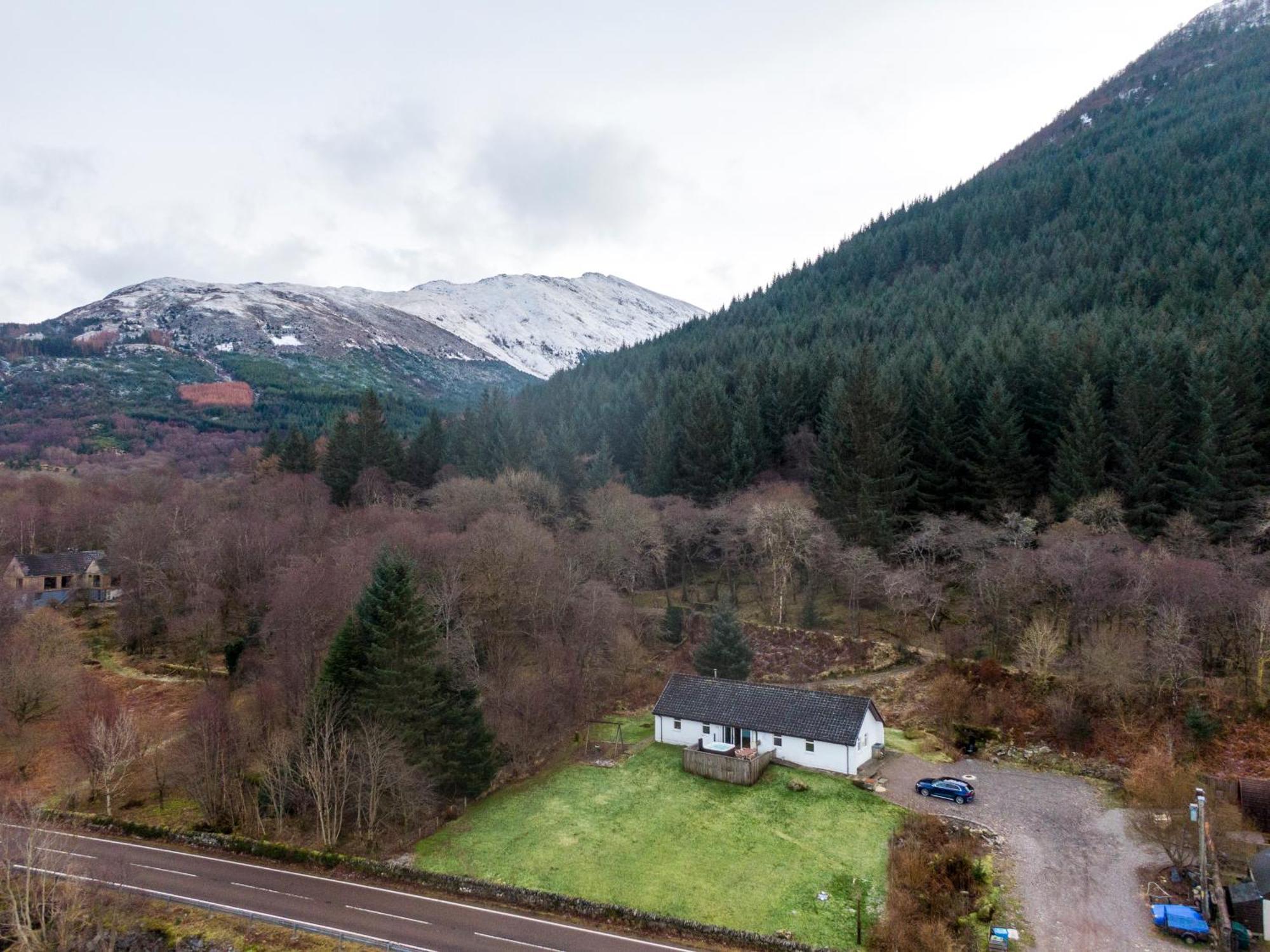 Вилла Glenachulish Bay With Hot Tub Гленко Экстерьер фото